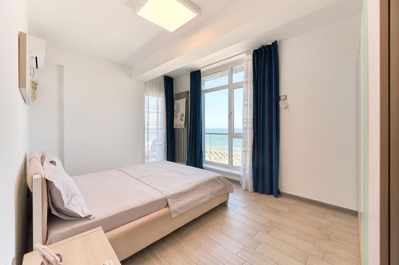 Paradise Sea View 2Bd Apt Spa N Pools Beach Resort Năvodari 외부 사진