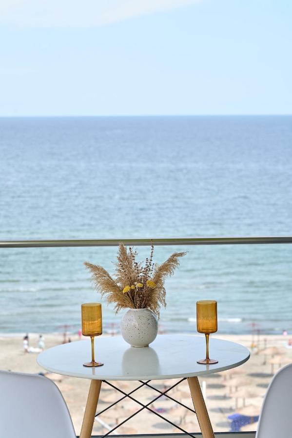 Paradise Sea View 2Bd Apt Spa N Pools Beach Resort Năvodari 외부 사진