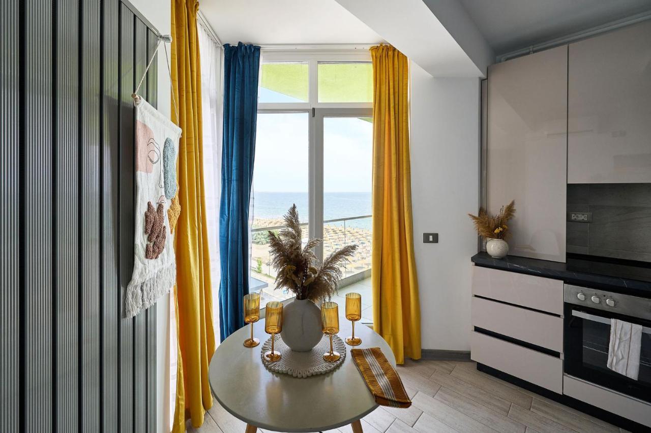 Paradise Sea View 2Bd Apt Spa N Pools Beach Resort Năvodari 외부 사진
